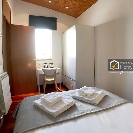 Homyat Prior Isidros, Plaza Mayor *