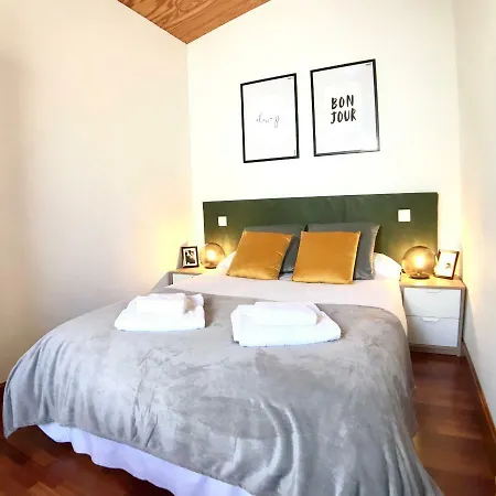 Homyat Prior Isidros, Plaza Mayor Salamanca